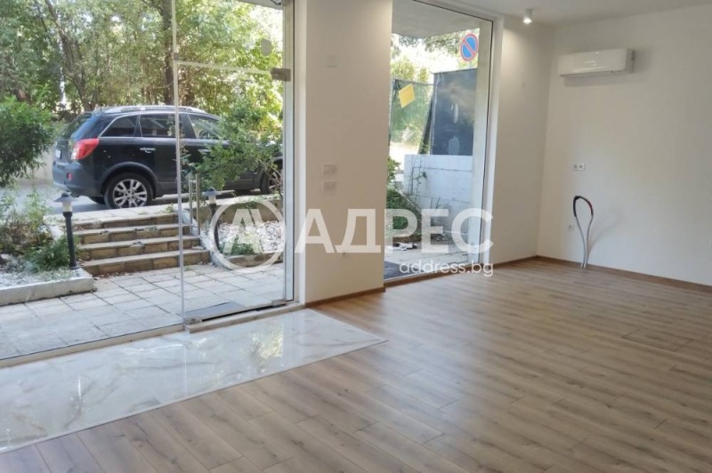 De inchiriat  Magazin Sofia , Studentsci grad , 51 mp | 14009940 - imagine [2]