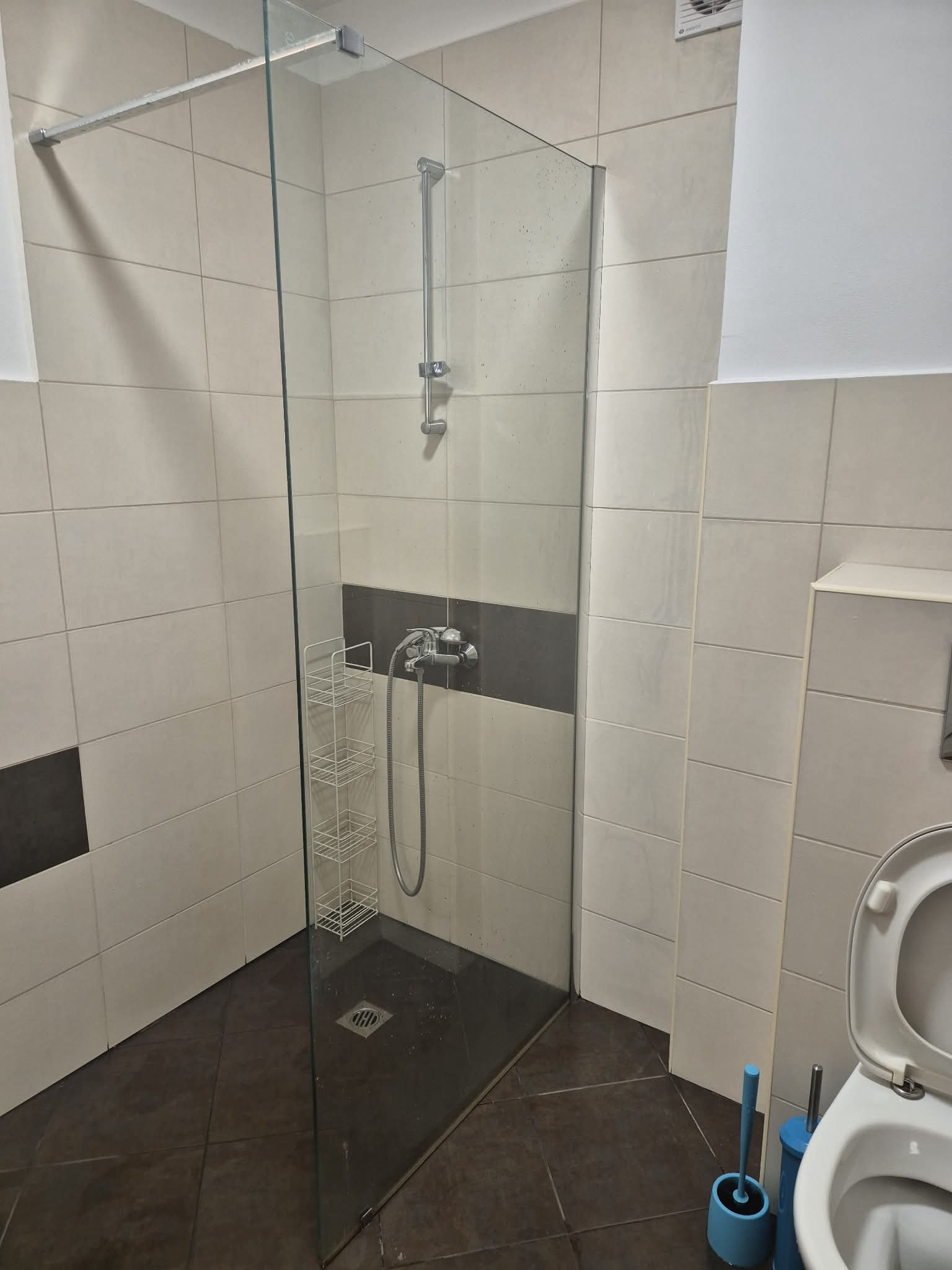 Дава под наем 3-СТАЕН, гр. София, Лозенец, снимка 12 - Апартаменти - 53730820