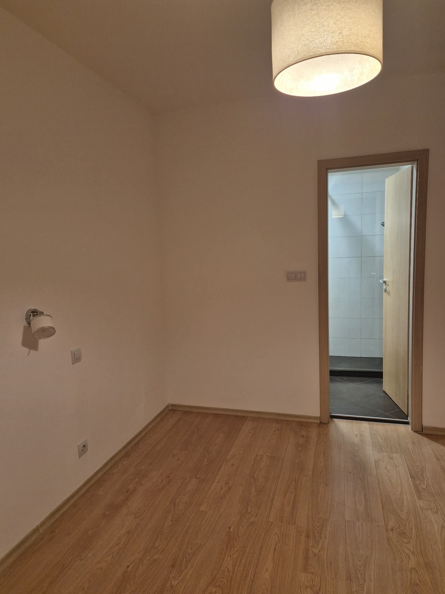 Дава под наем 3-СТАЕН, гр. София, Лозенец, снимка 6 - Апартаменти - 53730820