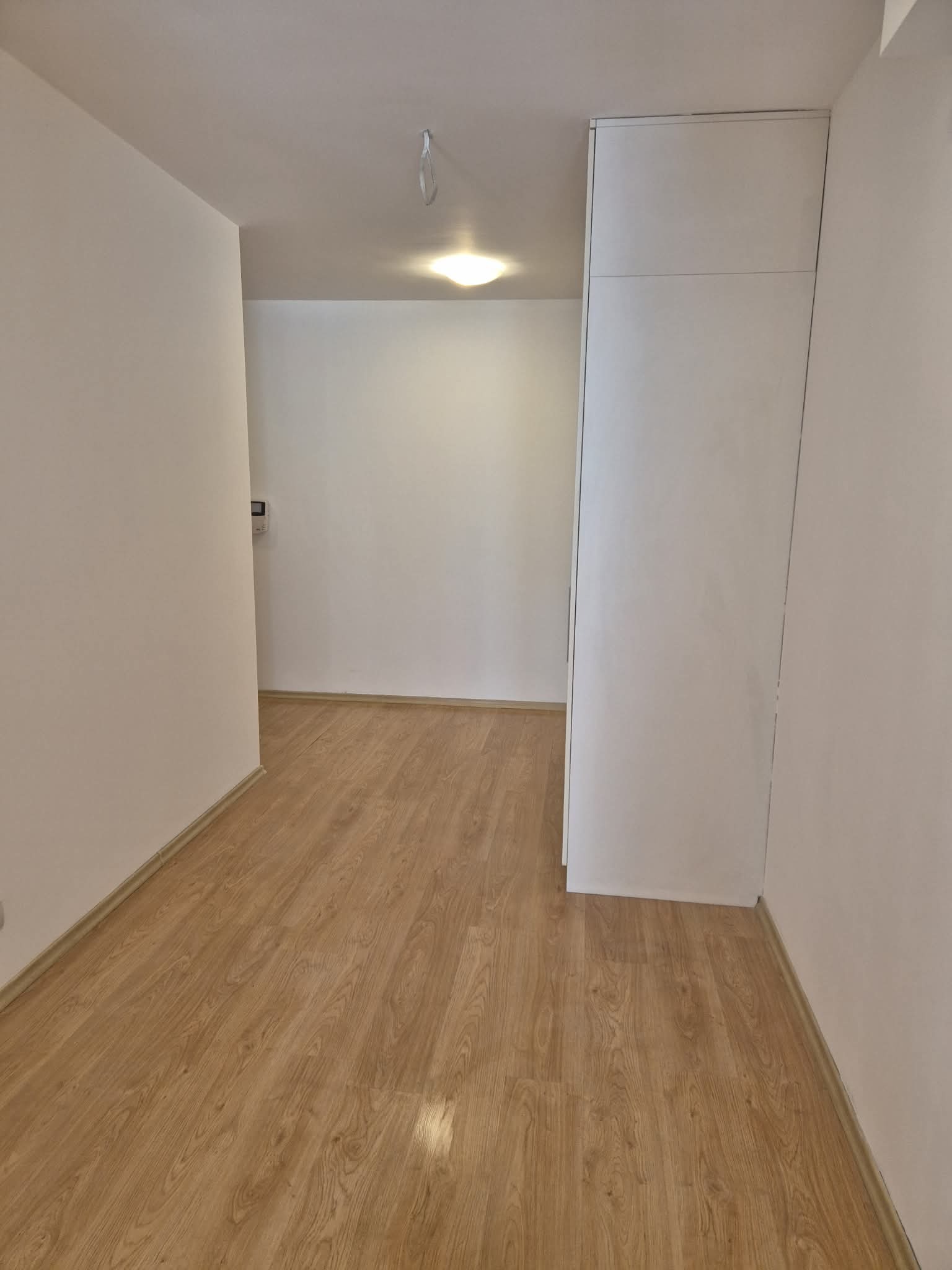 Дава под наем 3-СТАЕН, гр. София, Лозенец, снимка 9 - Апартаменти - 53730820