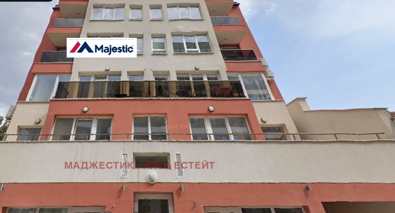 Дава под Наем ГАРАЖ в град София, Център - 24 кв.м / 129 € » 252.30 лв., МАДЖЕСТИК1 РИЪЛ ЕСТЕЙТ