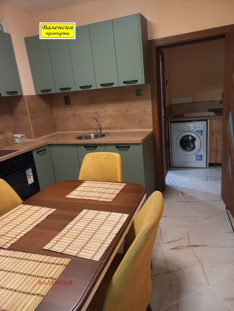 Vuokrattavana  1 makuuhuone Vratsa , Tsentar , 66 neliömetriä | 45162993 - kuva [2]
