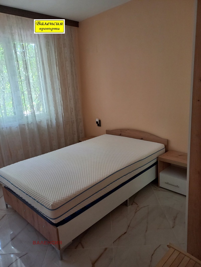 Vuokrattavana  1 makuuhuone Vratsa , Tsentar , 66 neliömetriä | 45162993 - kuva [4]
