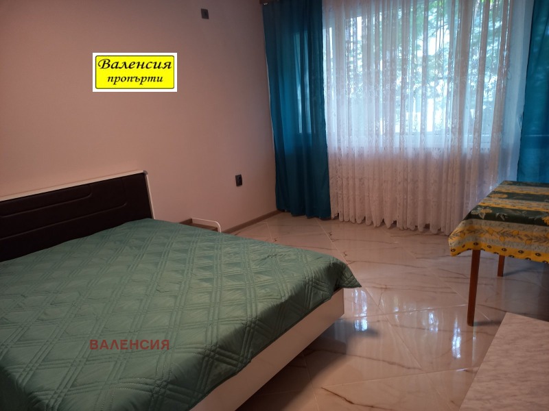 Vuokrattavana  1 makuuhuone Vratsa , Tsentar , 66 neliömetriä | 45162993 - kuva [8]