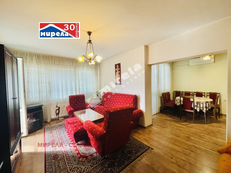 A louer  2 chambres Sofia , Sveta Troitsa , 112 m² | 80797036