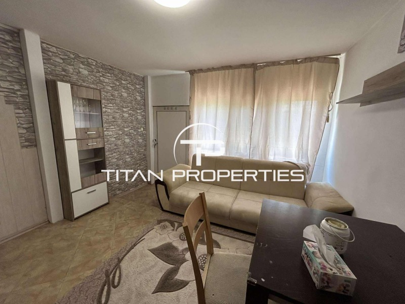 Дава под нем  Къща, град Варна, Възраждане 4 •  550 EUR • ID 93237837 — holmes.bg - [1] 