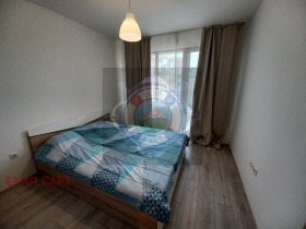 1 quarto Kolhozen pazar, Varna 8