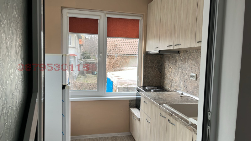 Дава под наем ЕТАЖ ОТ КЪЩА, гр. Варна, Цветен квартал, снимка 5 - Етаж от къща - 52978067