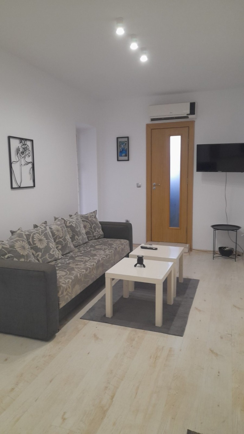 Дава под Наем 2-СТАЕН в град Варна, Център - 70 кв.м / 480 € » 938.80 лв., БУЛ ИМОТ