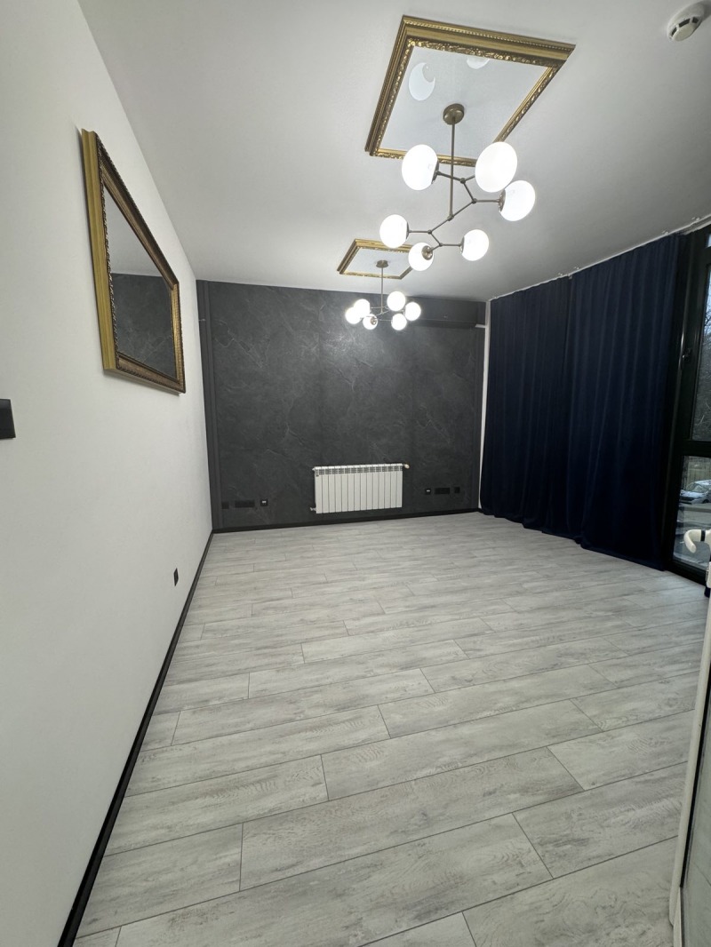 Do wynajęcia  Biuro Sofia , Lozenec , 70 mkw | 86683932