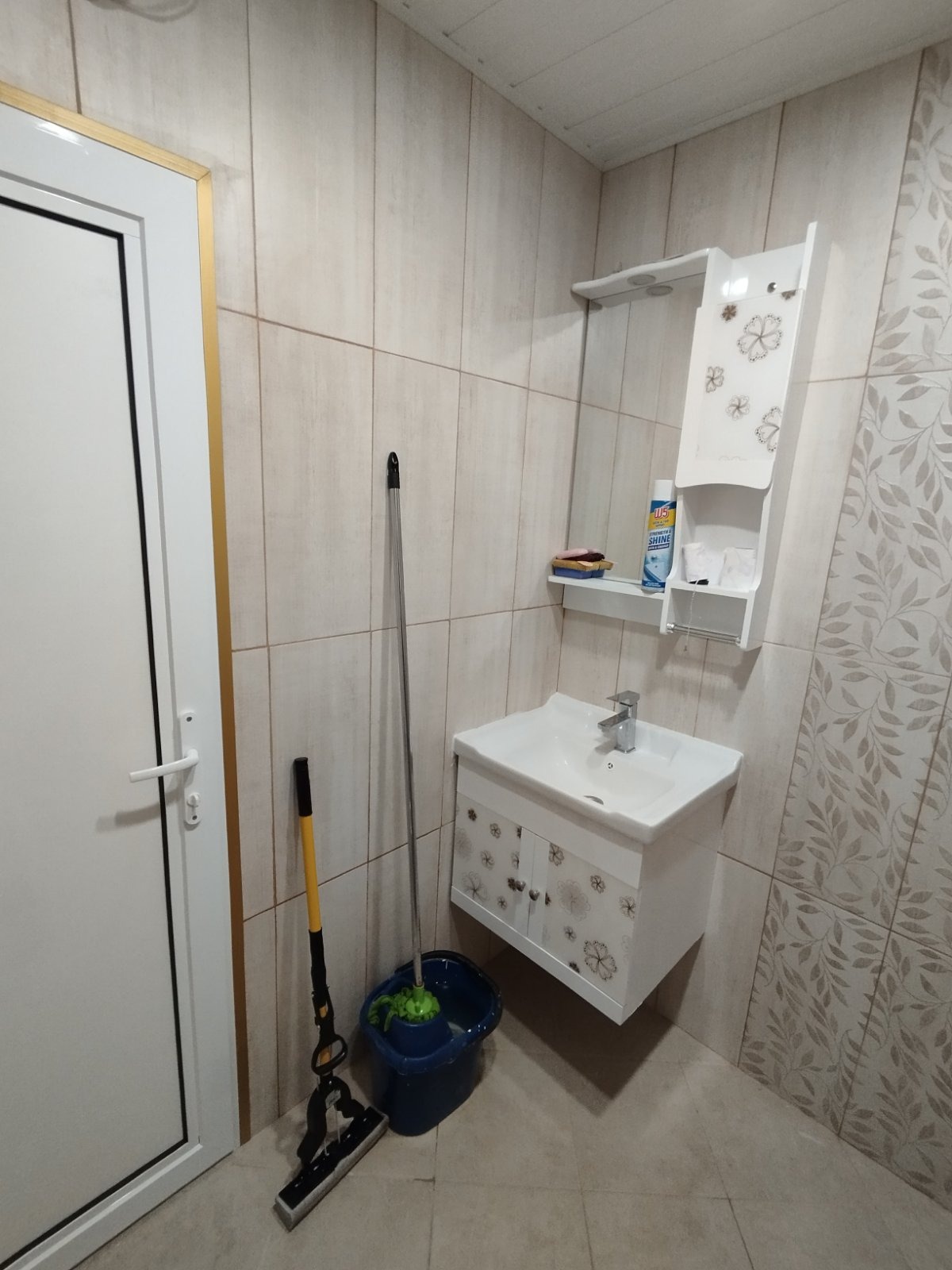 Дава под наем 2-СТАЕН, гр. София, Левски В, снимка 14 - Апартаменти - 56094920