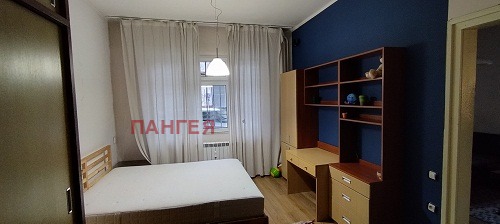 Дава под наем 2-СТАЕН, гр. София, Център, снимка 8 - Апартаменти - 53954629