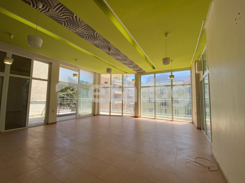 Издаје се  Бар; кафић Варна , Бриз , 147 м2 | 45987506 - слика [3]