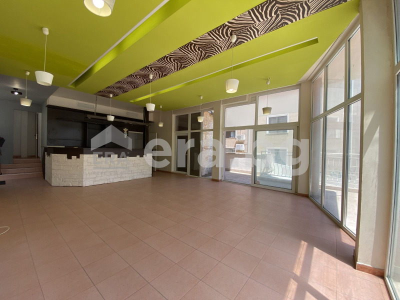 Издаје се  Бар; кафић Варна , Бриз , 147 м2 | 45987506 - слика [2]
