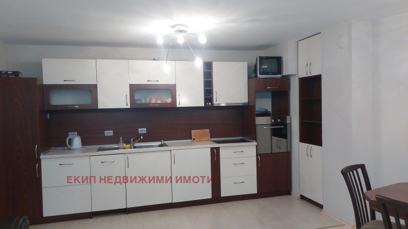 De inchiriat  1 dormitor Sofia , Țentâr , 60 mp | 66072351