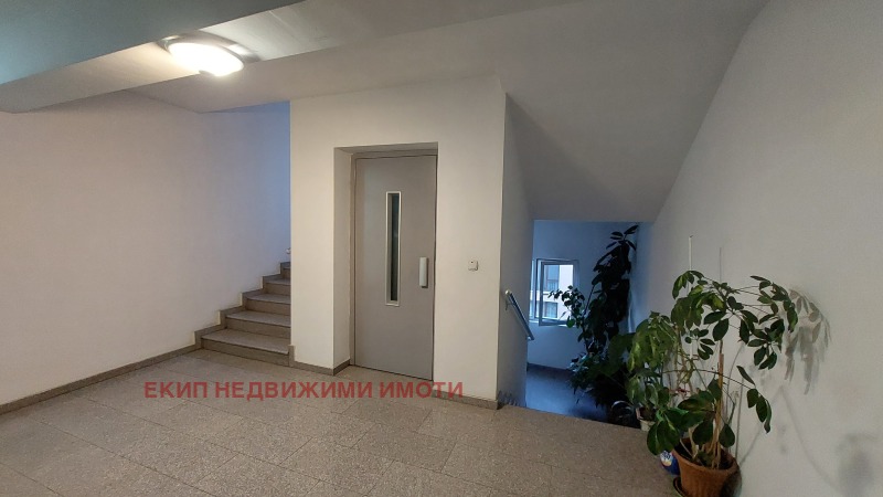 De inchiriat  1 dormitor Sofia , Țentâr , 60 mp | 66072351 - imagine [11]