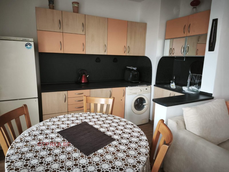 Дава под Наем 3-СТАЕН в град Бургас, Център - 70 кв.м / 434.60 € » 850 лв., СТРЯХА БГ