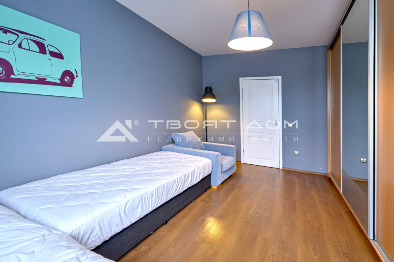 För uthyrning  3 sovrum Sofia , Iztok , 150 kvm | 29860104 - bild [8]