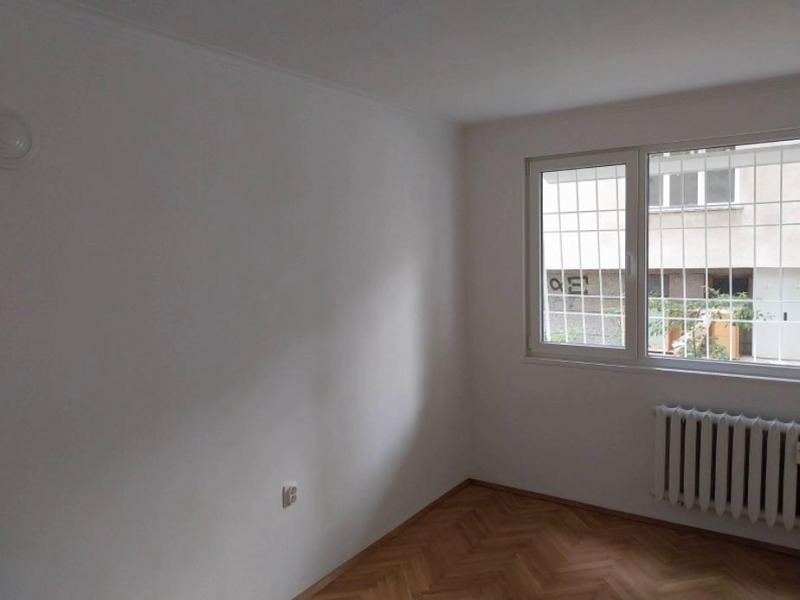 De inchiriat  2 dormitoare Sofia , Ivan Vazov , 90 mp | 72969169 - imagine [5]