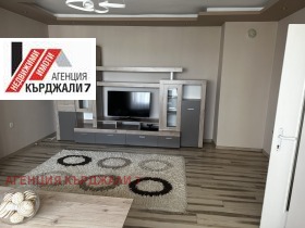 3 спаваће собе Вазрожденци, Карджали 3