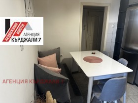 3 спаваће собе Вазрожденци, Карджали 5
