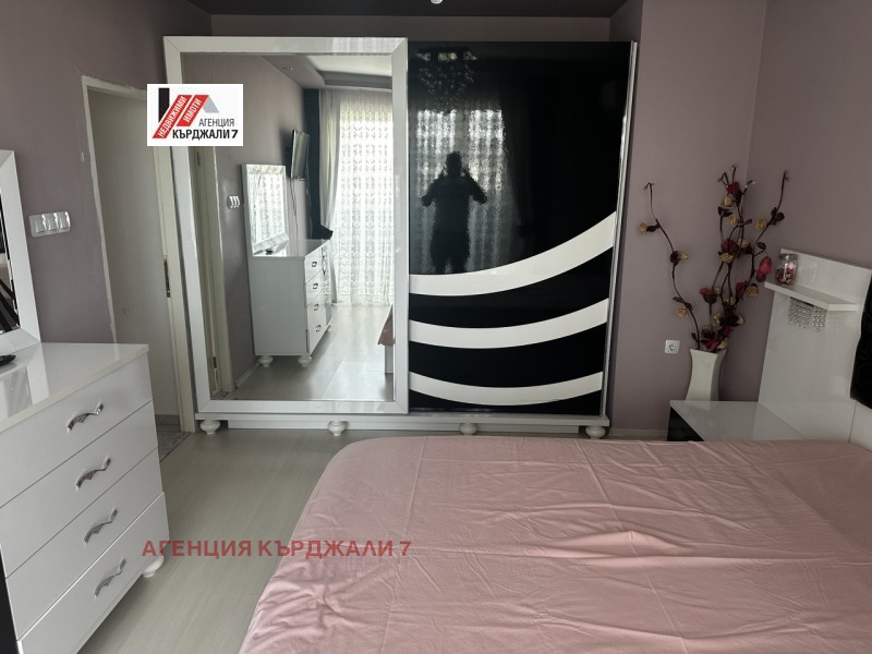 K pronájmu  3 ložnice Kardžali , Vazroždenci , 95 m2 | 75958353 - obraz [9]