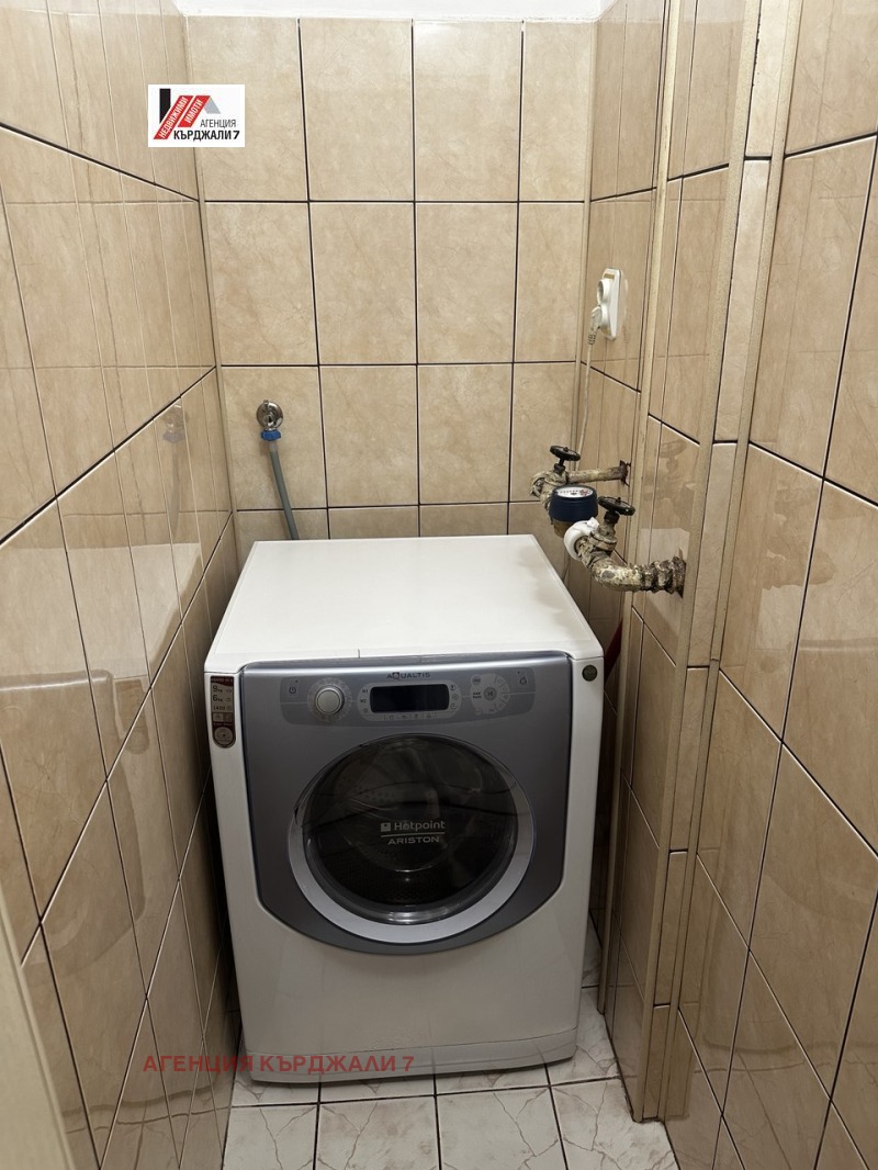 K pronájmu  3 ložnice Kardžali , Vazroždenci , 95 m2 | 75958353 - obraz [10]