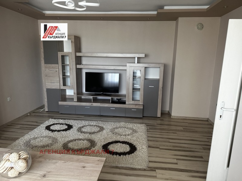 K pronájmu  3 ložnice Kardžali , Vazroždenci , 95 m2 | 75958353 - obraz [3]
