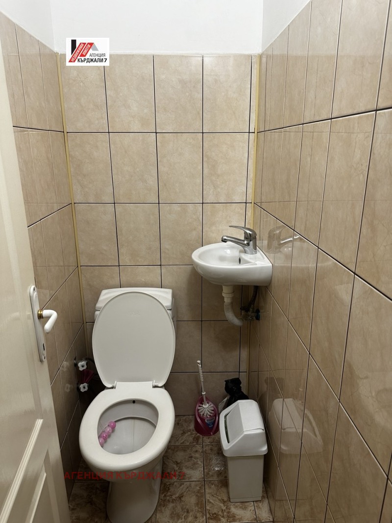 K pronájmu  3 ložnice Kardžali , Vazroždenci , 95 m2 | 75958353 - obraz [11]