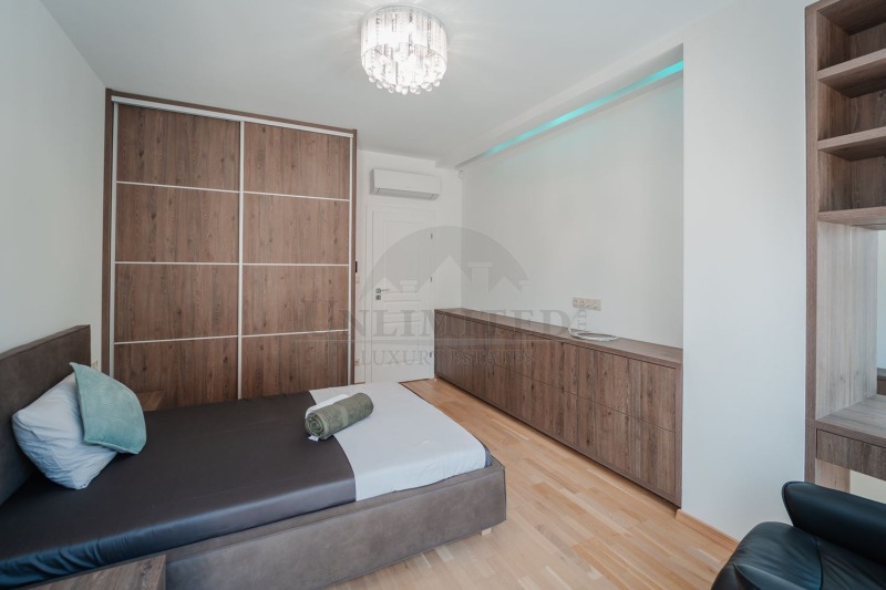 Дава под наем  4-стаен град София , Изток , 220 кв.м | 32125823 - изображение [14]