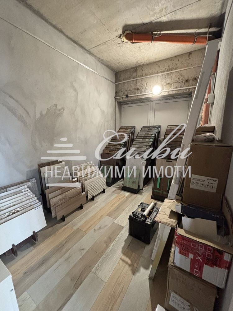 Дава под наем МАГАЗИН, гр. Шумен, Пазара, снимка 4 - Магазини - 53626349