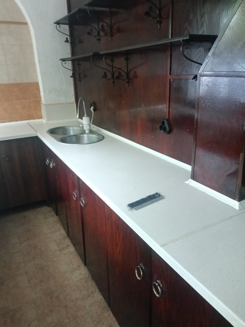 Дава под Наем ЗАВЕДЕНИЕ в град Разград, Център - 90 кв.м / 664.68 € » 1 300 лв., РОС -НЕДВИЖИМИ ИМОТИ