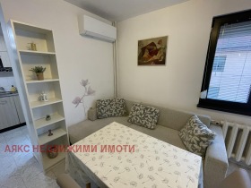 Studio Geo Milev, Sofia 2