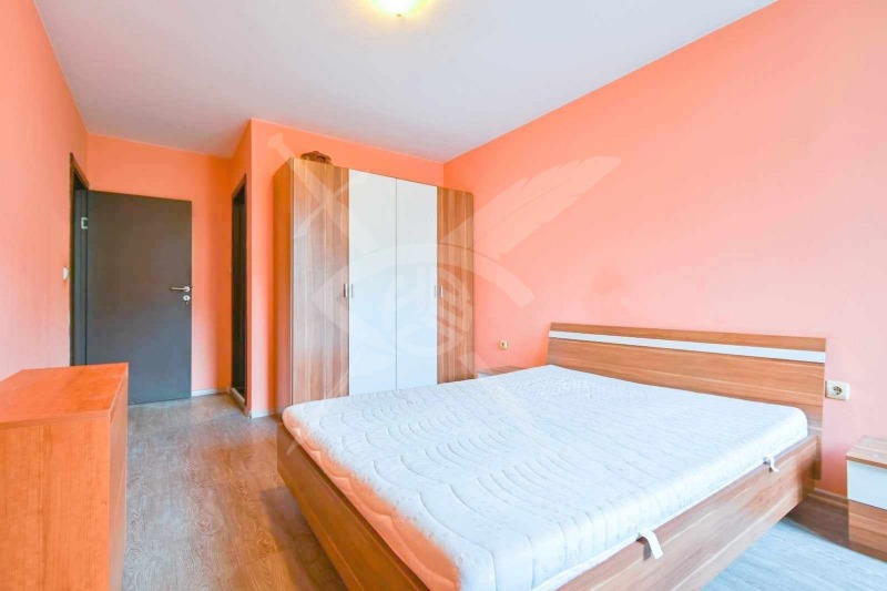 Zu vermieten  2 Schlafzimmer Sofia , Belite brezi , 100 qm | 21182110 - Bild [5]