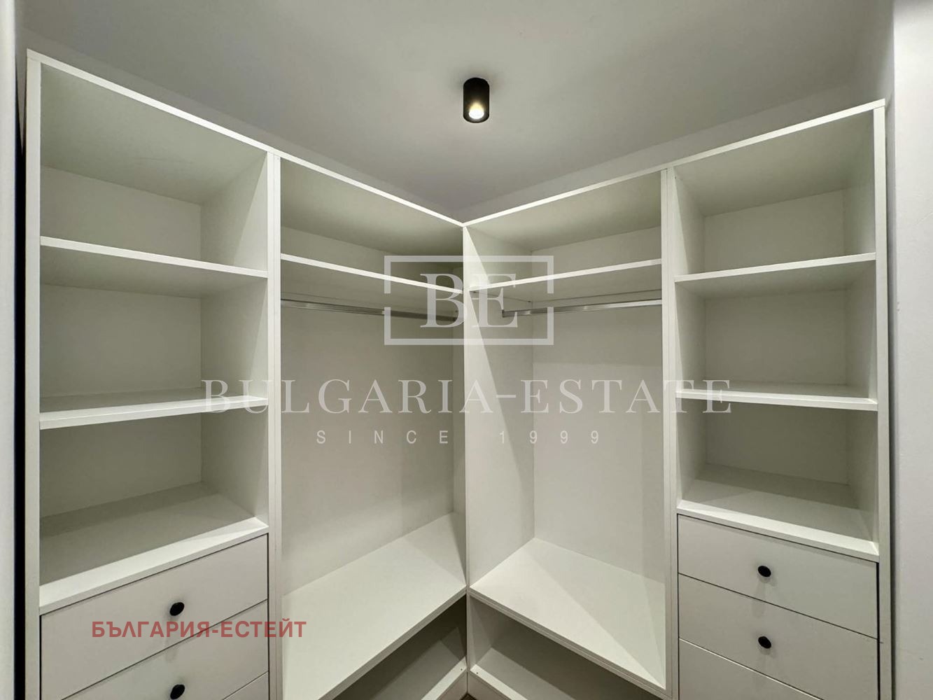 Дава под наем 3-СТАЕН, гр. Варна, Бриз, снимка 8 - Апартаменти - 53626339