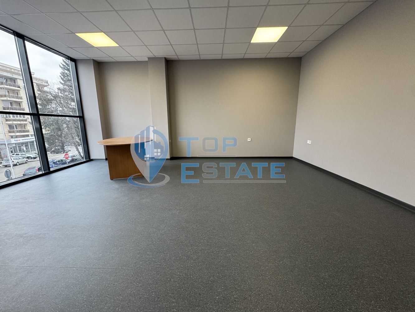 Дава под наем ОФИС, гр. Велико Търново, Център