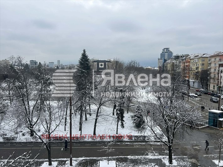 Дава под наем 3-СТАЕН, гр. София, Център