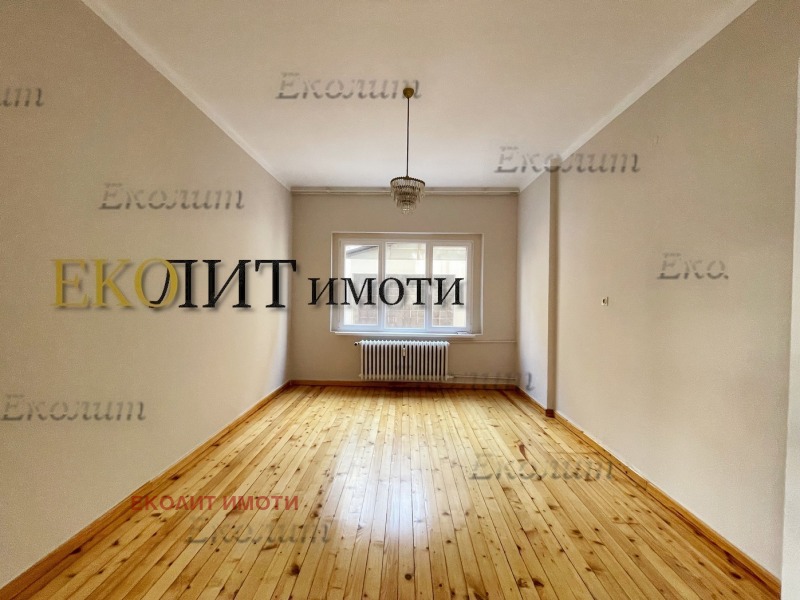 K pronájmu  2 ložnice Sofia , Centar , 100 m2 | 87224951 - obraz [5]