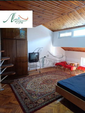 Studio Tsentar, Shumen 10