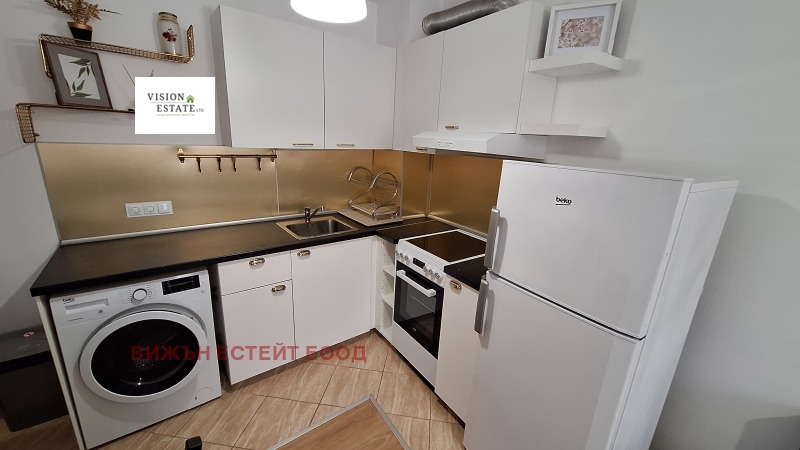 Дава под наем 3-СТАЕН, гр. София, Център