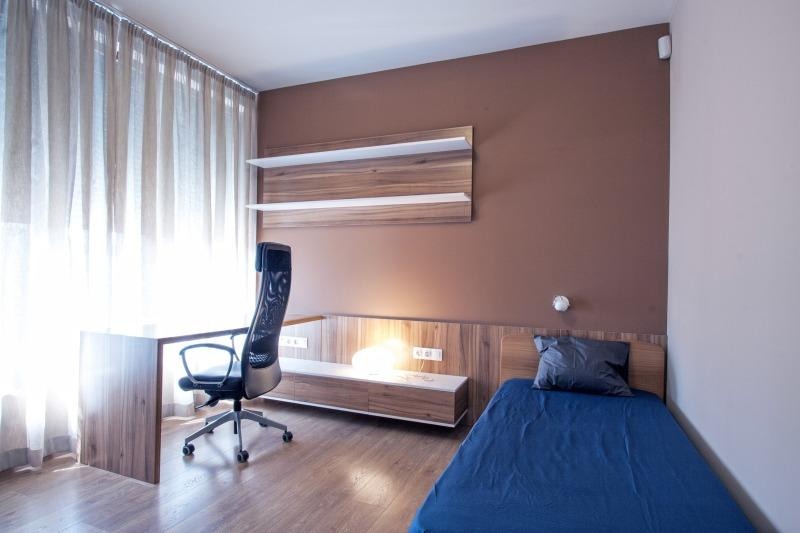 De inchiriat  3 dormitoare Sofia , Bâcston , 140 mp | 21223468 - imagine [8]