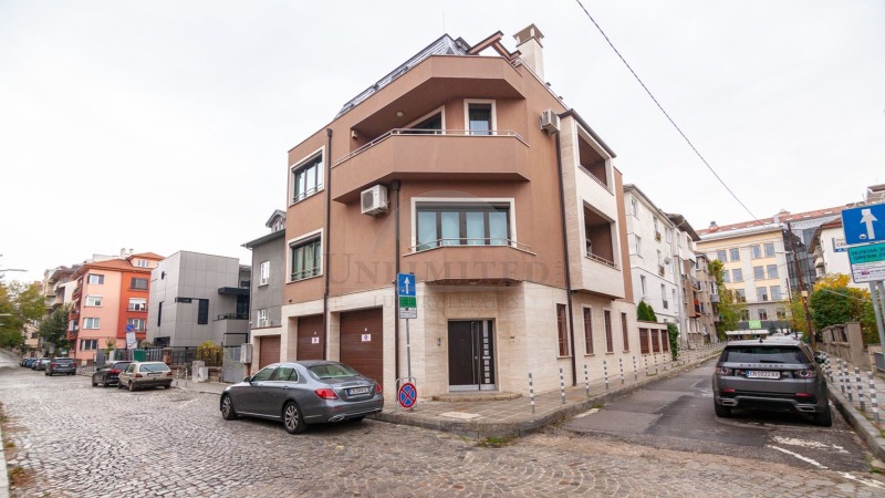 Kiadó  Ház Sofia , Centar , 647 négyzetméter | 10792991