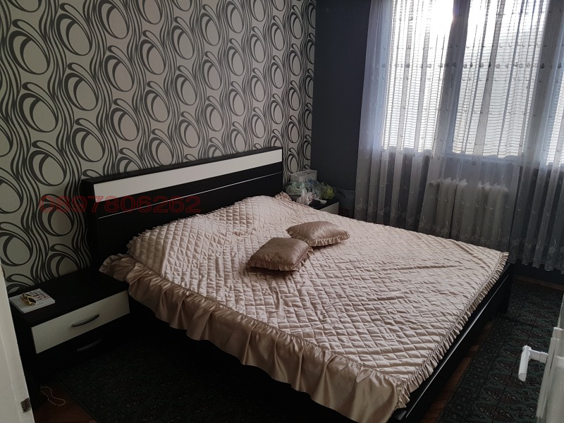 Дава под наем 3-СТАЕН, гр. София, Свобода, снимка 9 - Апартаменти - 53561792