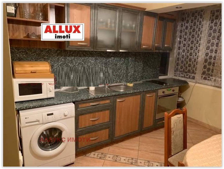 Дава под наем 3-СТАЕН, гр. Русе, Център