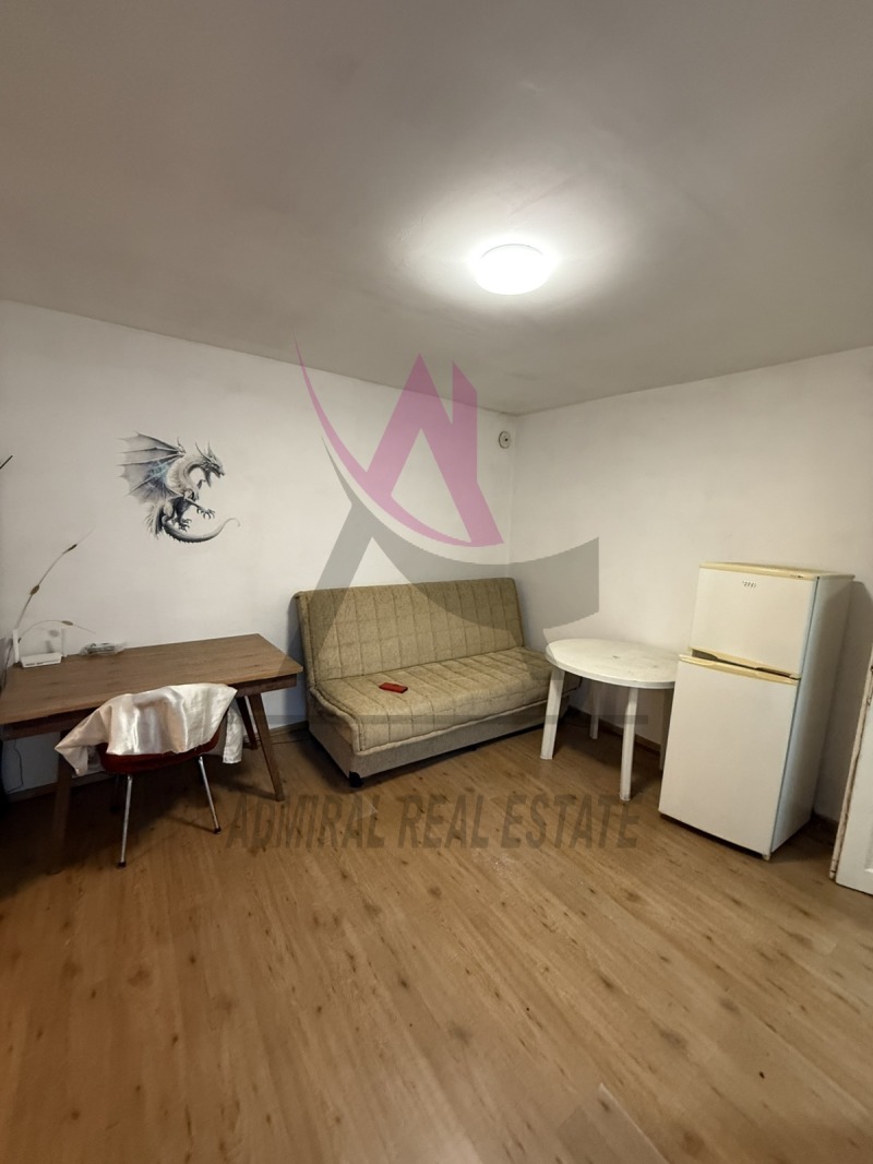 Do wynajęcia  Dom Warna , Kolchozen pazar , 50 mkw | 38808508 - obraz [2]