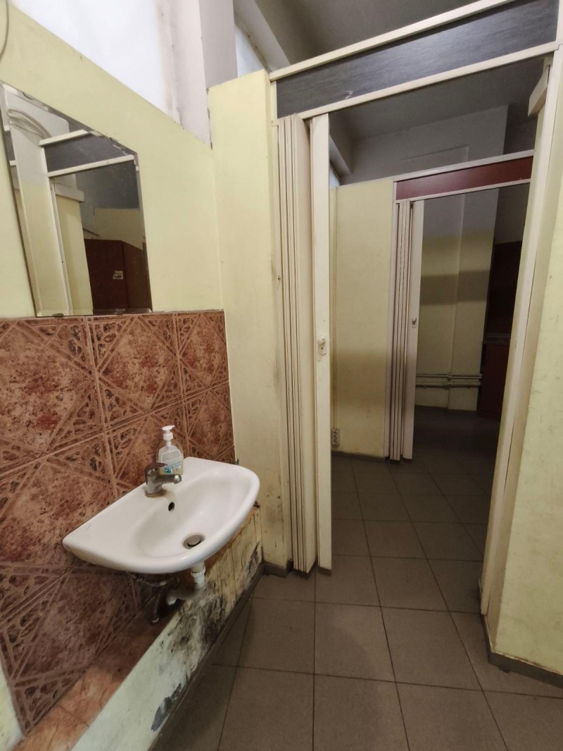 В аренду  Магазин Пловдив , Кършияка , 52 кв.м | 14210742 - изображение [4]