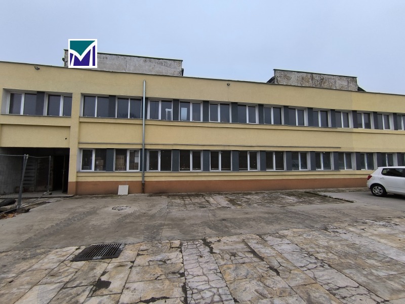 Дава под Наем ОФИС в град Враца, Промишлена зона - 20 кв.м / 50 € » 97.79 лв., МОНОГРАМ-ИНДУСТРИАЛНИ И ЛОГИСТИЧНИ ИМОТИ