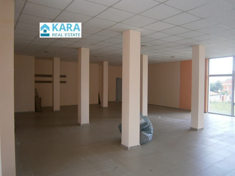 Дава под Наем МАГАЗИН в град Кърджали, Възрожденци - 160 кв.м / 511.29 € » 1 000 лв., КАРА НЕДВИЖИМИ ИМОТИ
