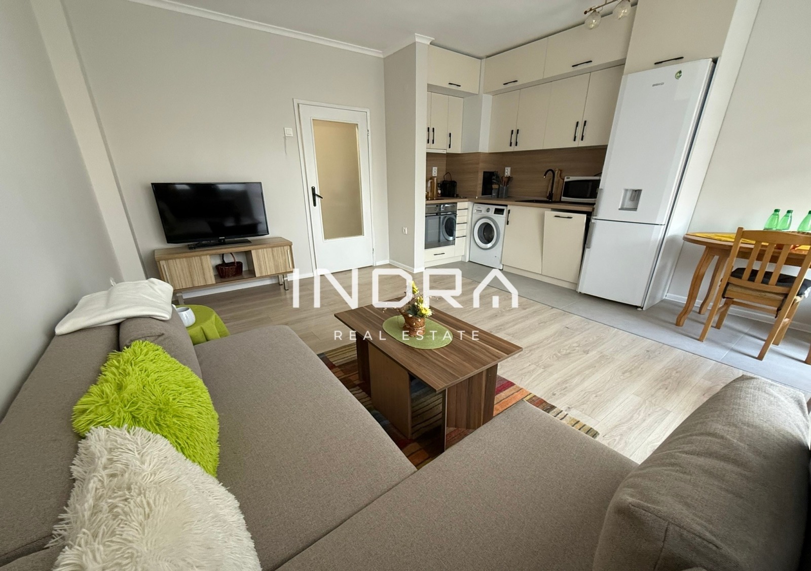 Дава под наем 2-СТАЕН, гр. Бургас, Изгрев, снимка 2 - Апартаменти - 53727133