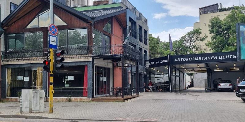Дава под Наем МАГАЗИН в град София, Лозенец - 60 кв.м / 1 250 € » 2 444.79 лв.